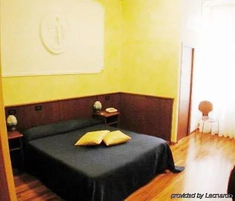 Albergo Acquaverde Genova 2*,  Italia