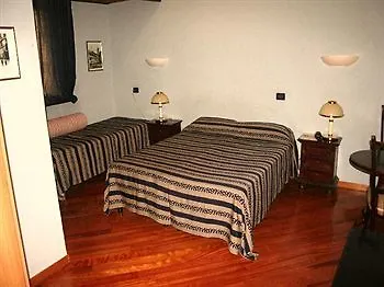 ** Hotel Albergo Acquaverde Genova Italia